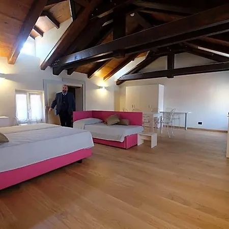 Palazzo Sacco Hostello *