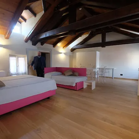 旅馆 Palazzo Sacco Hostello