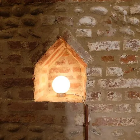 Palazzo Sacco Hostello * Фоссано