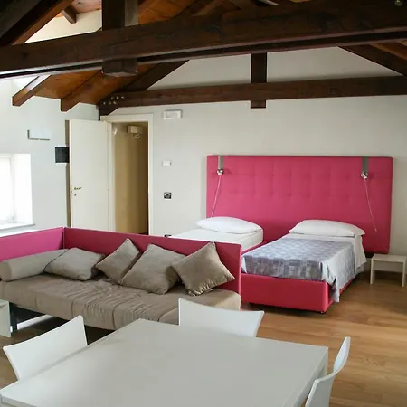 旅馆 Palazzo Sacco Hostello