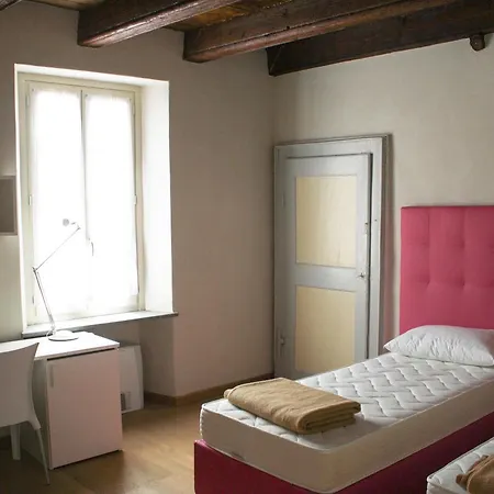 Palazzo Sacco Hostello *