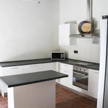 Palazzo Sacco Hostello * Fossano