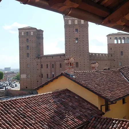 Palazzo Sacco Hostello * Фоссано