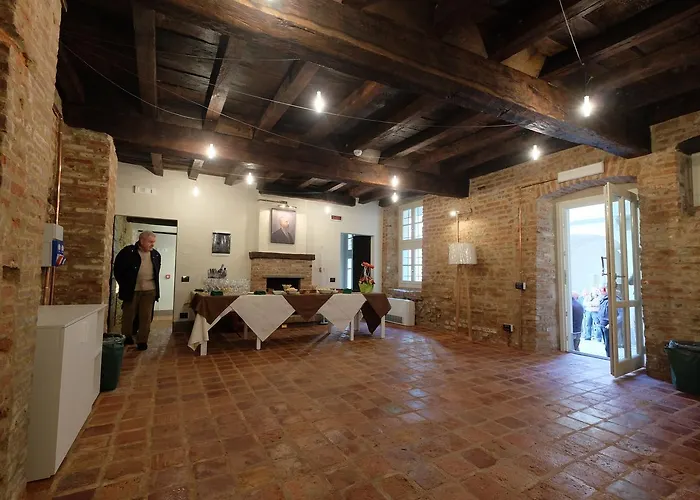 Vandrerhjem Palazzo Sacco Hostello Fossano