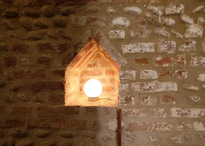 Palazzo Sacco Hostello * Fossano