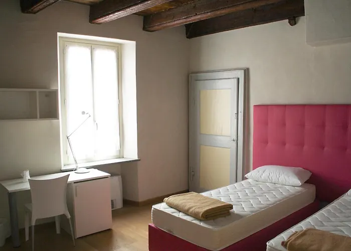 Palazzo Sacco Hostello *