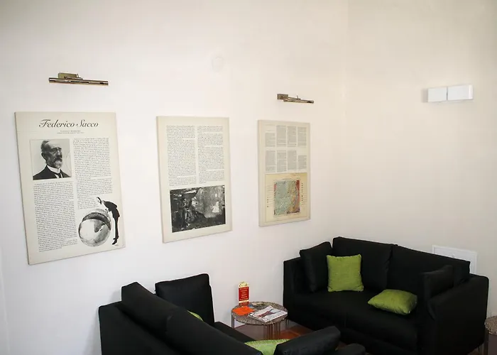 Palazzo Sacco Hostello *