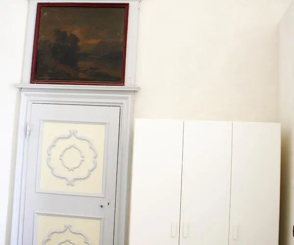 Palazzo Sacco Hostello *